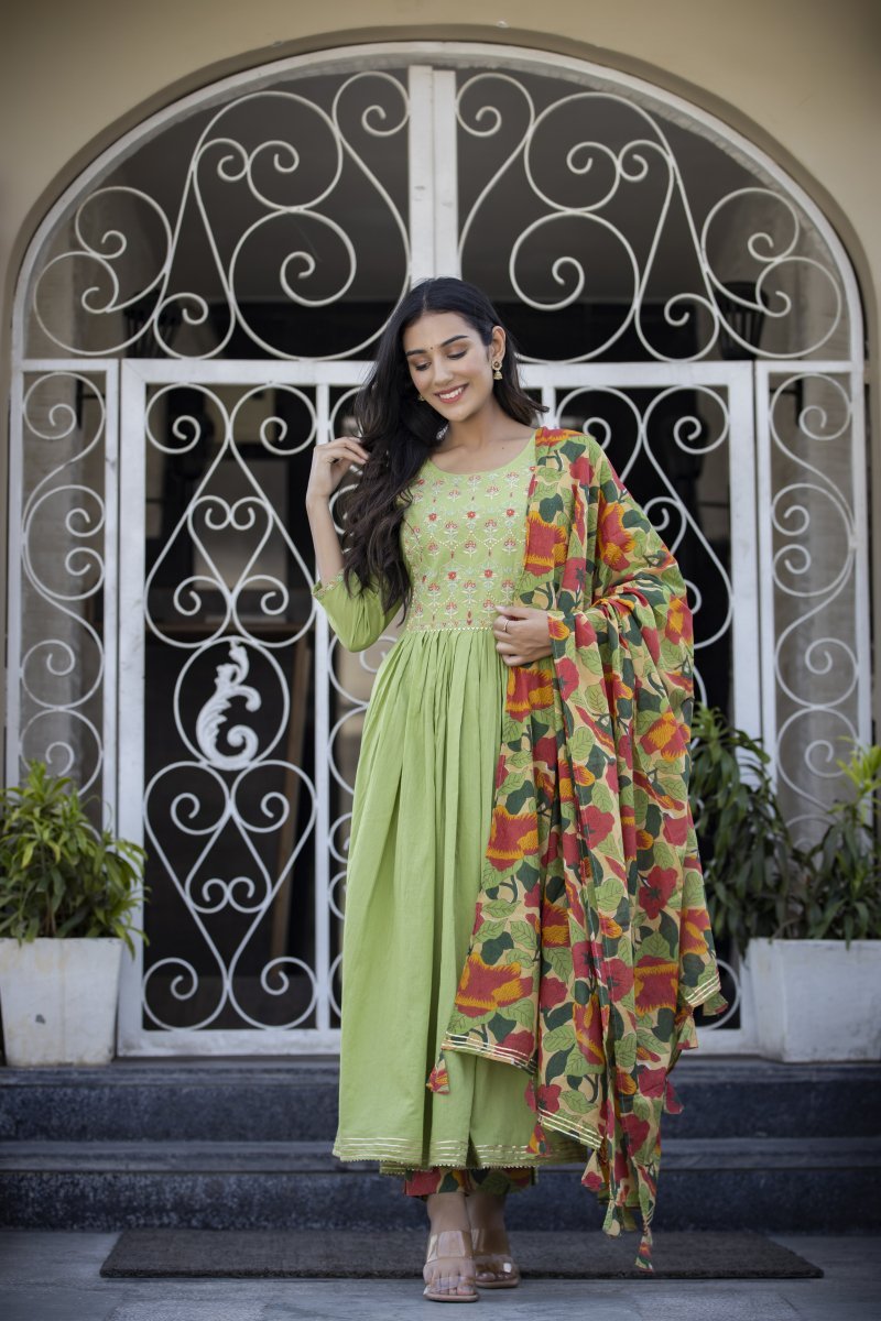 Green Garden Floral Embroidered Cotton Suit Set - swadeshsouq.com