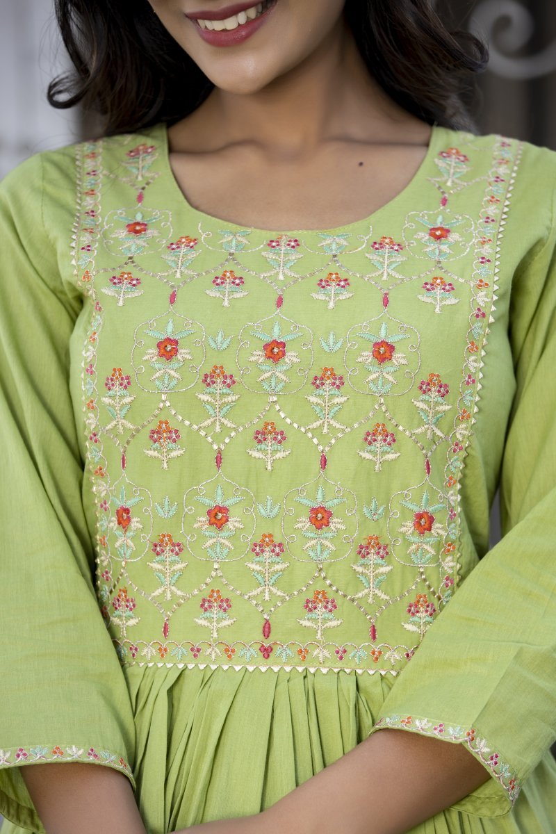 Green Garden Floral Embroidered Cotton Suit Set - swadeshsouq.com