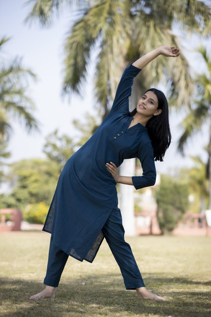 Midnight Calm Navy Blue Solid Cotton Casual Kurta - swadeshsouq.com