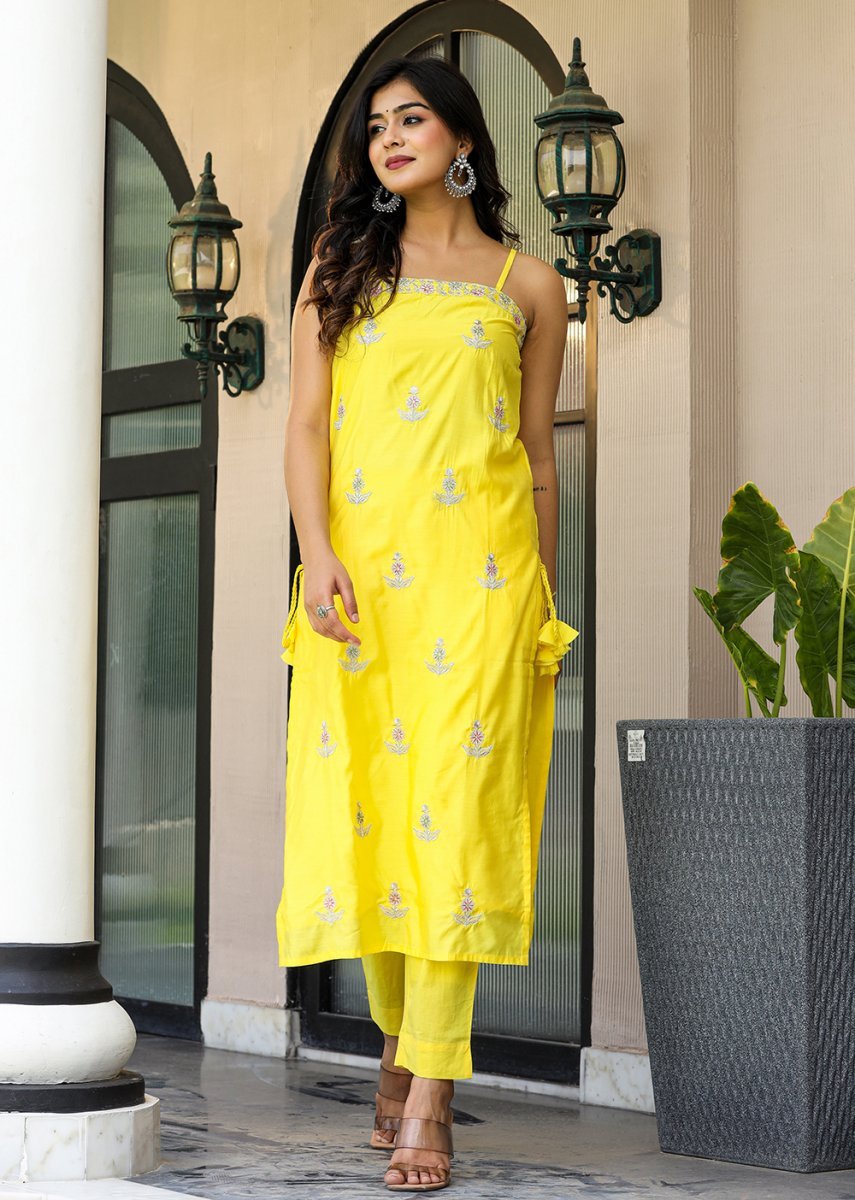 Sunlit Yellow Sleeveless Silk Kurta Pant Set with Dupatta - swadeshsouq.com