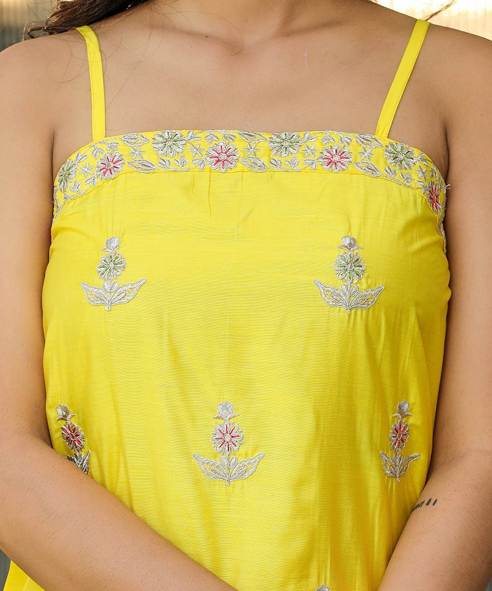 Sunlit Yellow Sleeveless Silk Kurta Pant Set with Dupatta - swadeshsouq.com