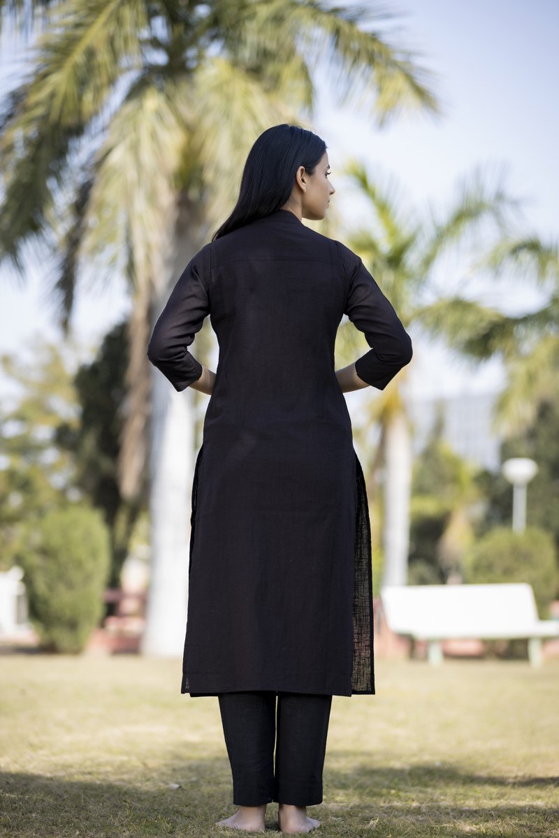 Timeless Black Solid Cotton Casual Kurta - swadeshsouq.com