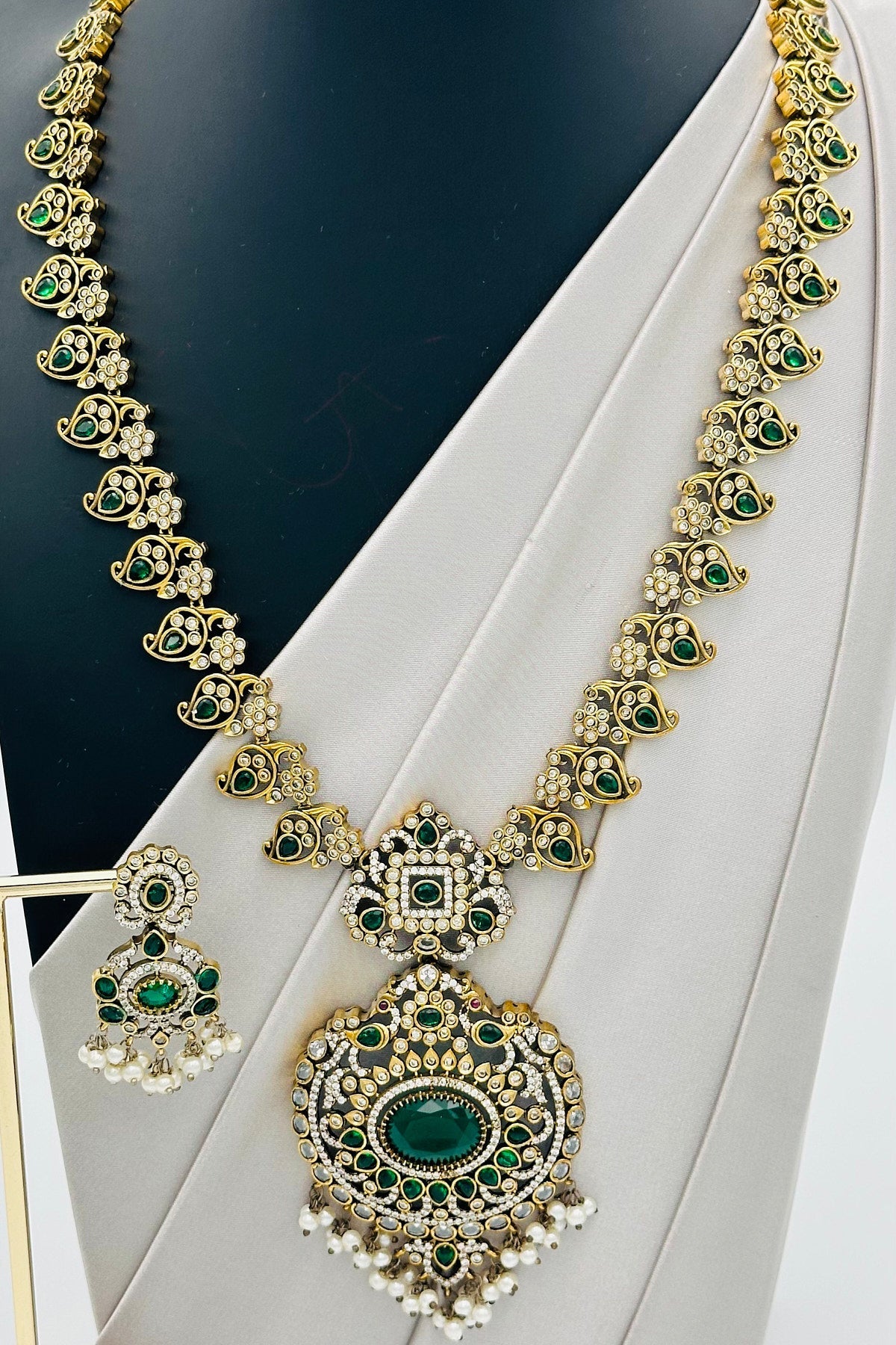 Premium Victorian Brass Long Necklace Set - swadeshsouq.com