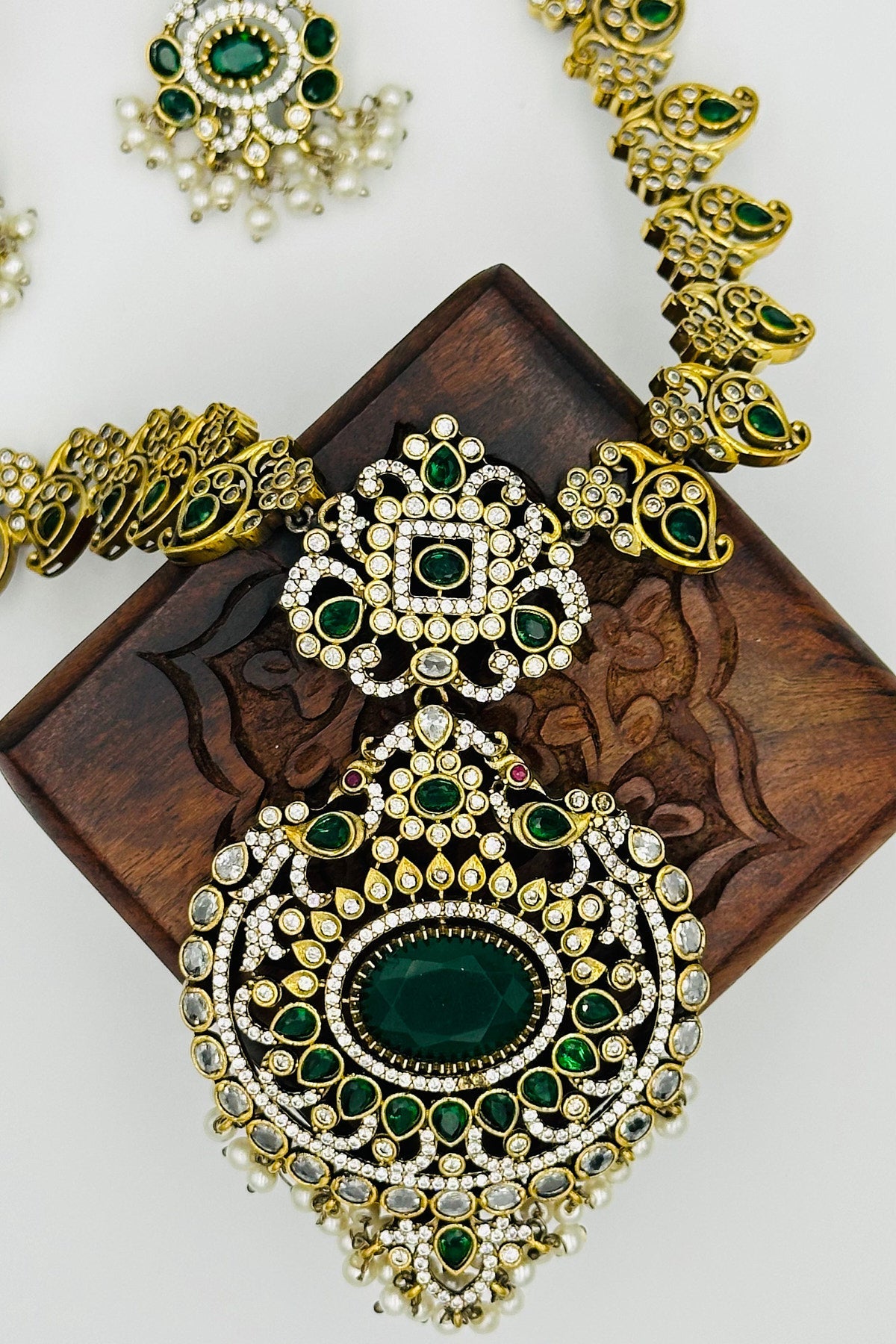 Premium Victorian Brass Long Necklace Set - swadeshsouq.com