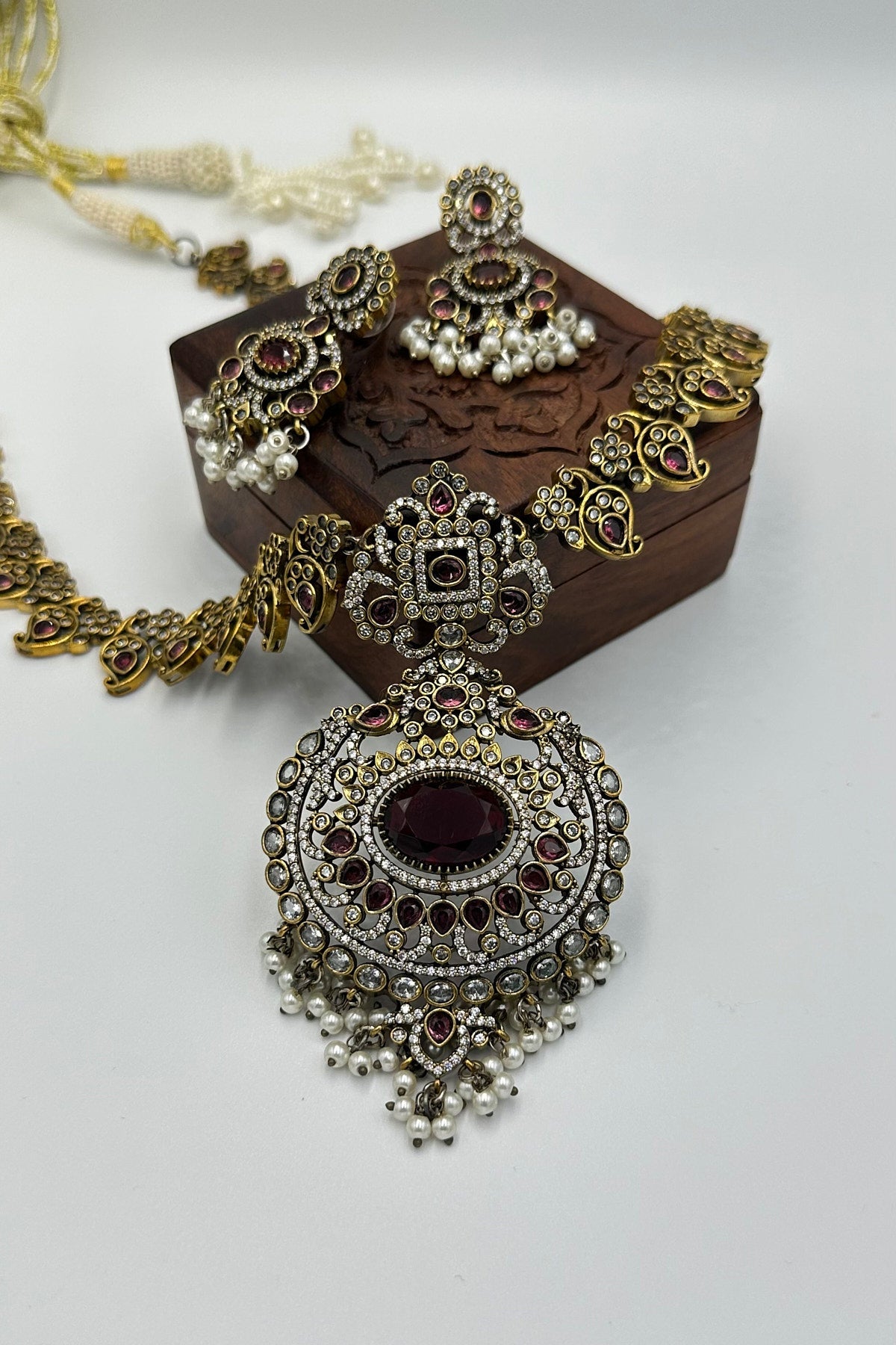 Premium Victorian Brass Long Necklace Set - swadeshsouq.com