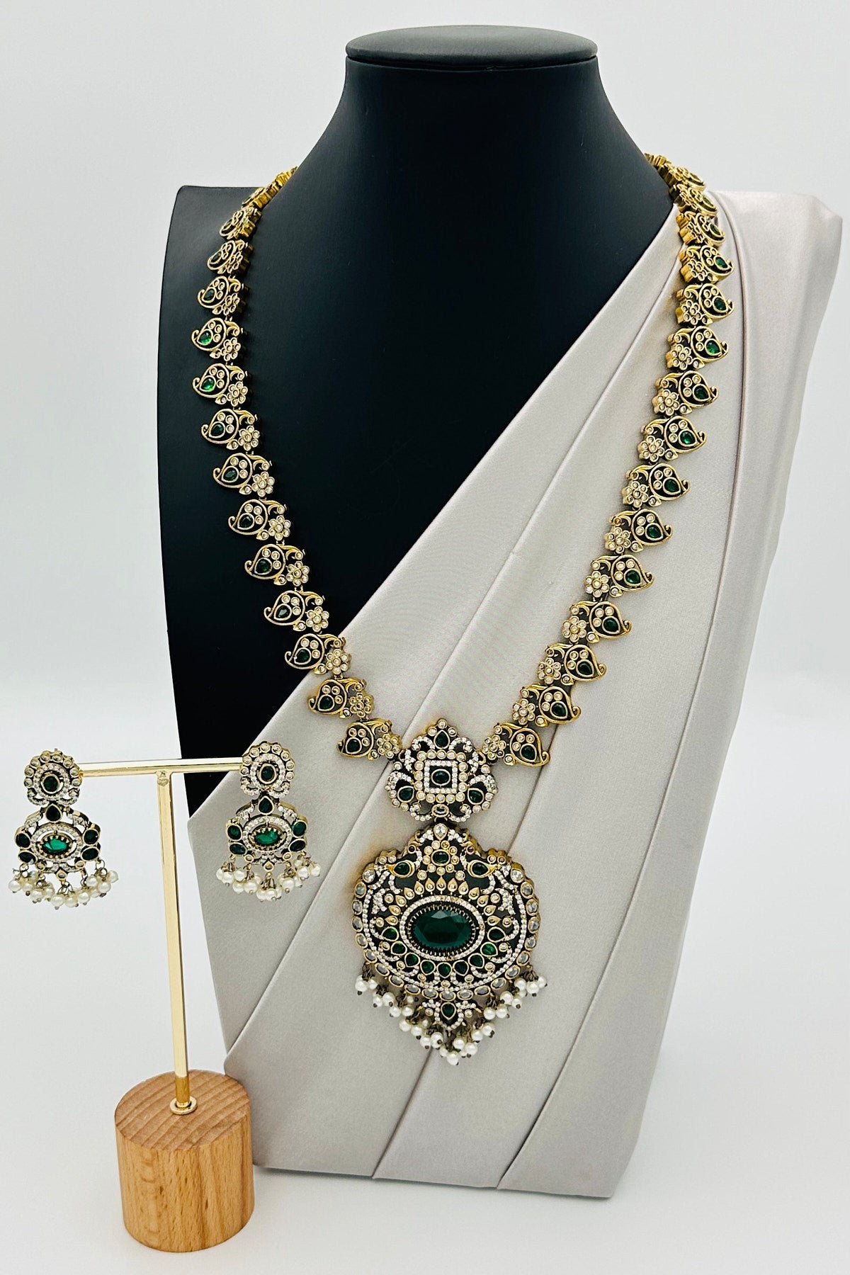 Premium Victorian Brass Long Necklace Set - swadeshsouq.com