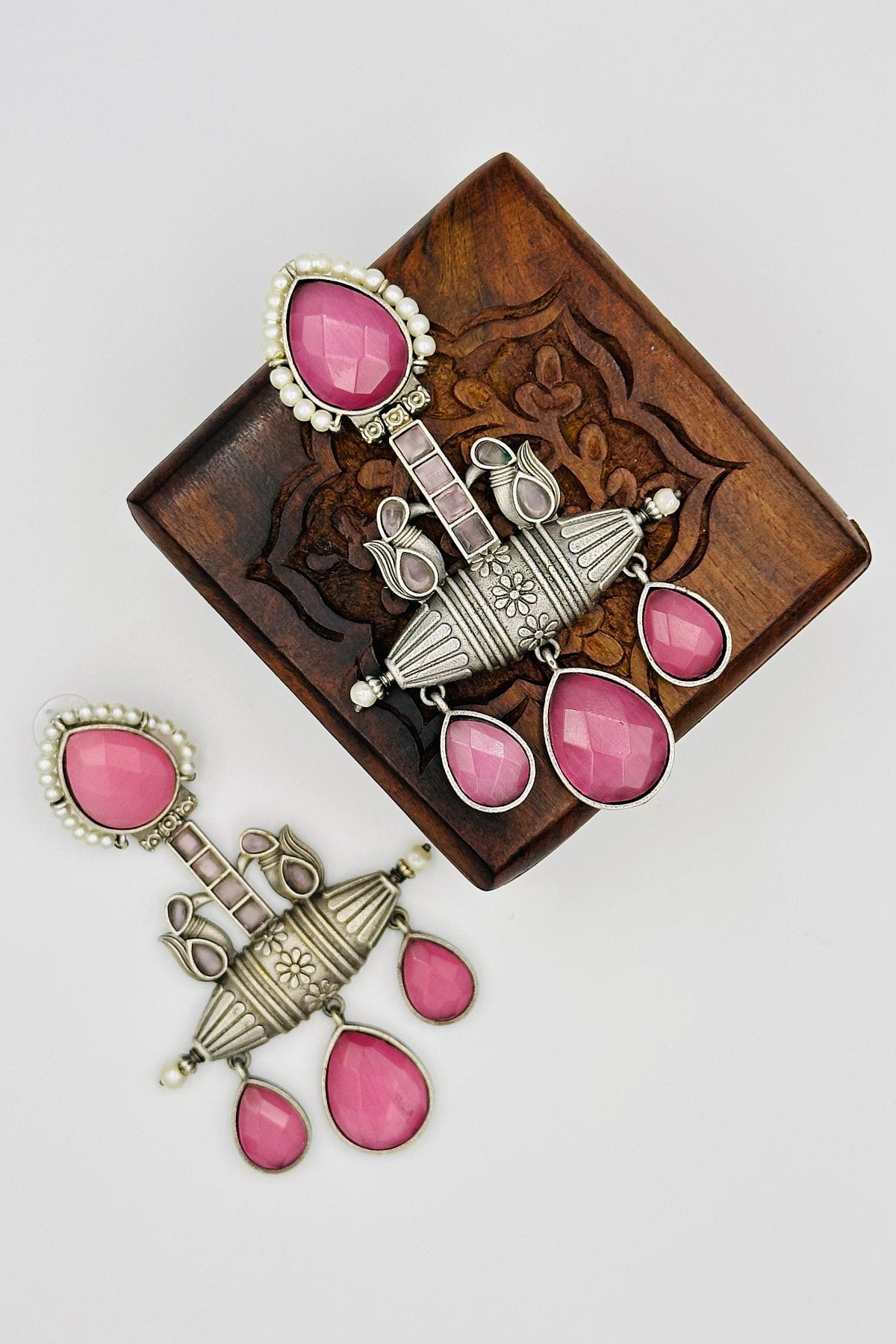 Handcrafted Silver Earrings with pink Crystals and Pearls