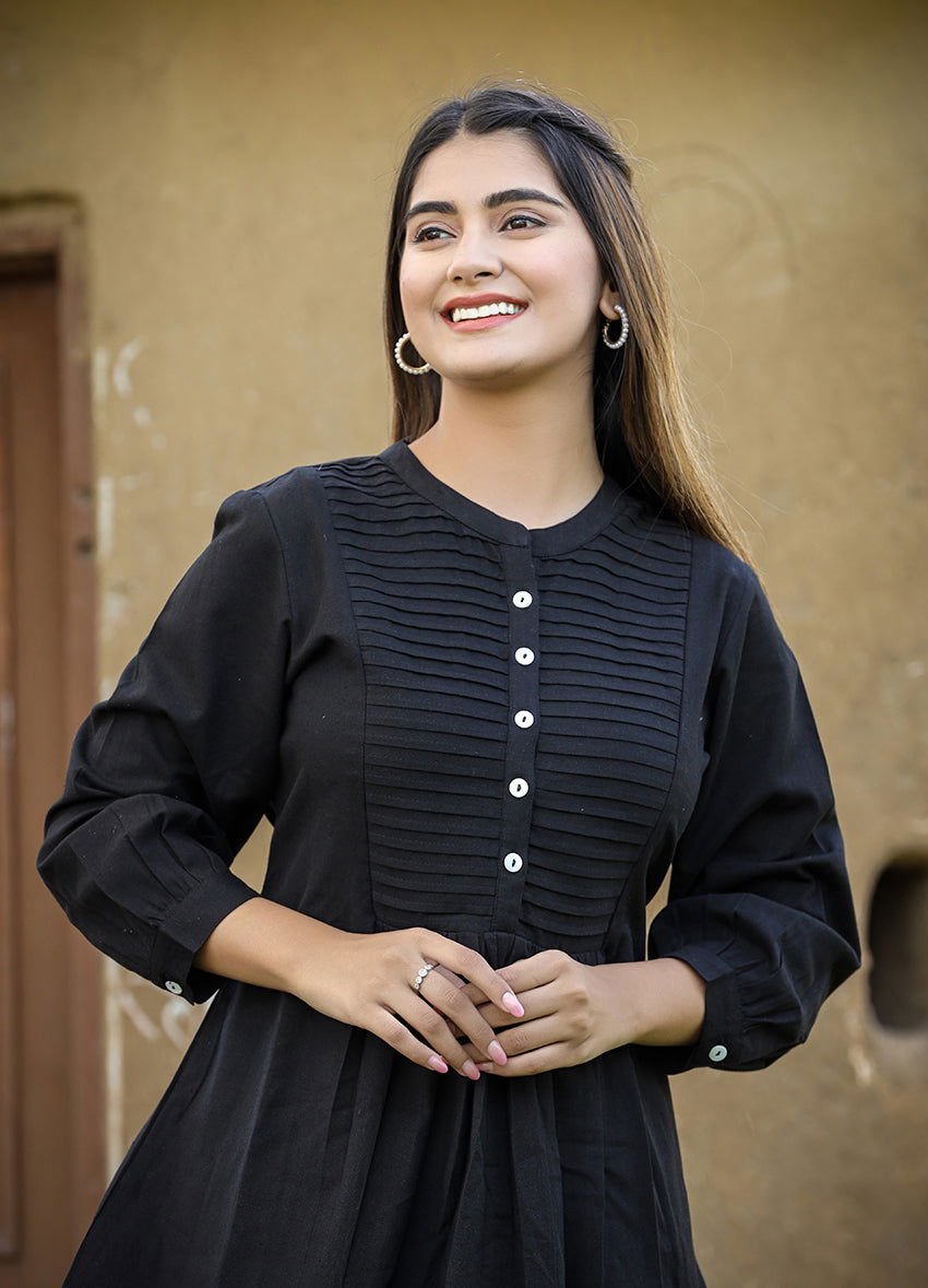 Black Printex Cotton Tunic Top – Effortlessly Stylish and Comfortable - swadeshsouq.com