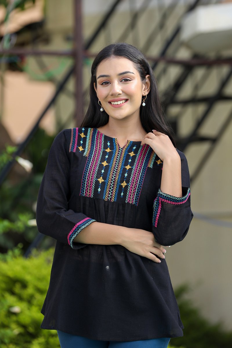 Classic Charm Black Solid Cotton Top - swadeshsouq.com