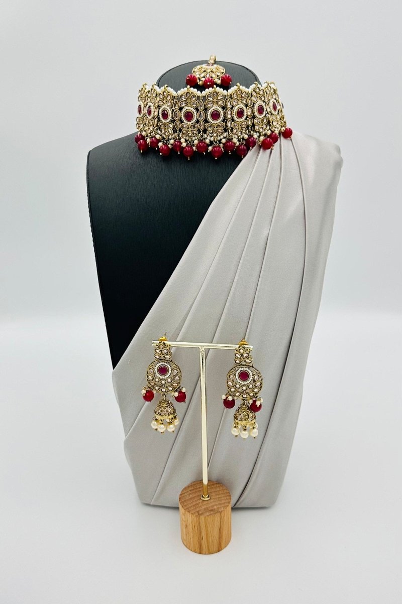 Elegant Kundan Jewelry Set with Maang Tika - swadeshsouq.com