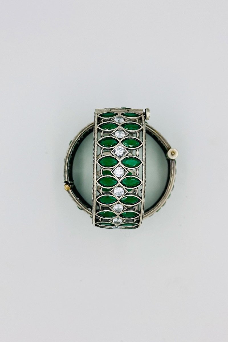 Emerald Radiance: Green Silver Bangles - swadeshsouq.com