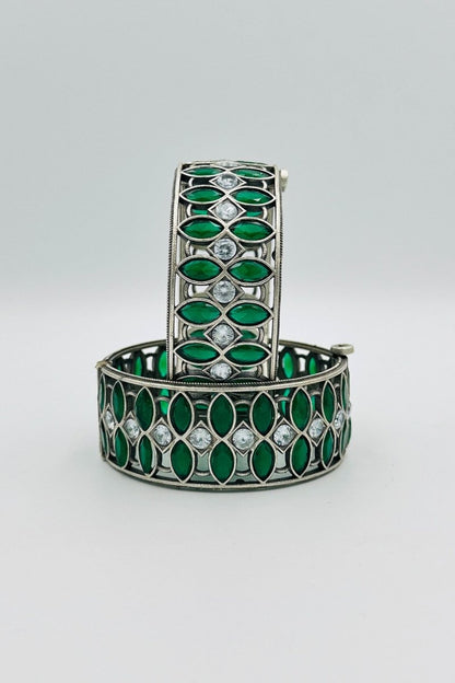 Emerald Radiance: Green Silver Bangles - swadeshsouq.com