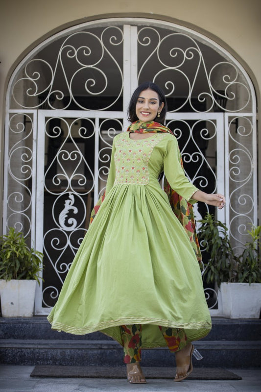 Green Garden Floral Embroidered Cotton Suit Set - swadeshsouq.com