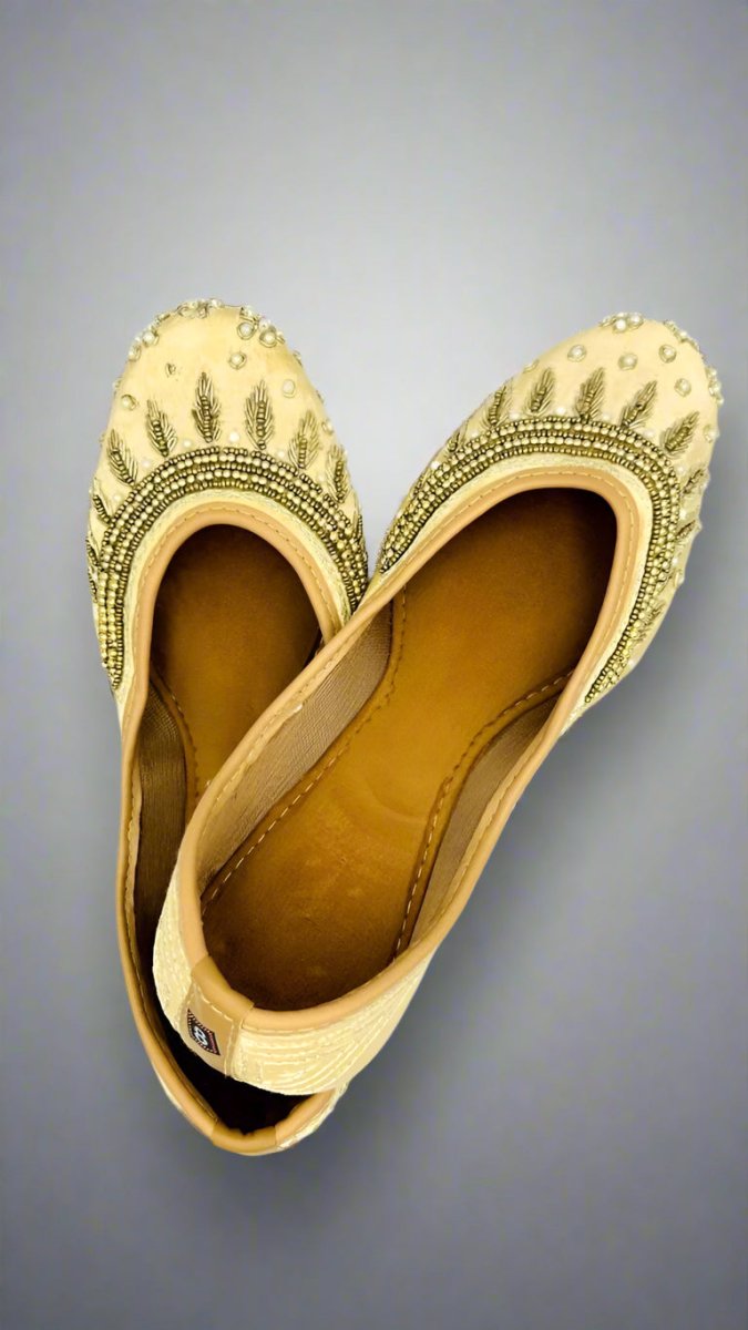 Handcrafted Cream Embroidered Juttis | Elegant Ethnic Footwear for Women - swadeshsouq.com