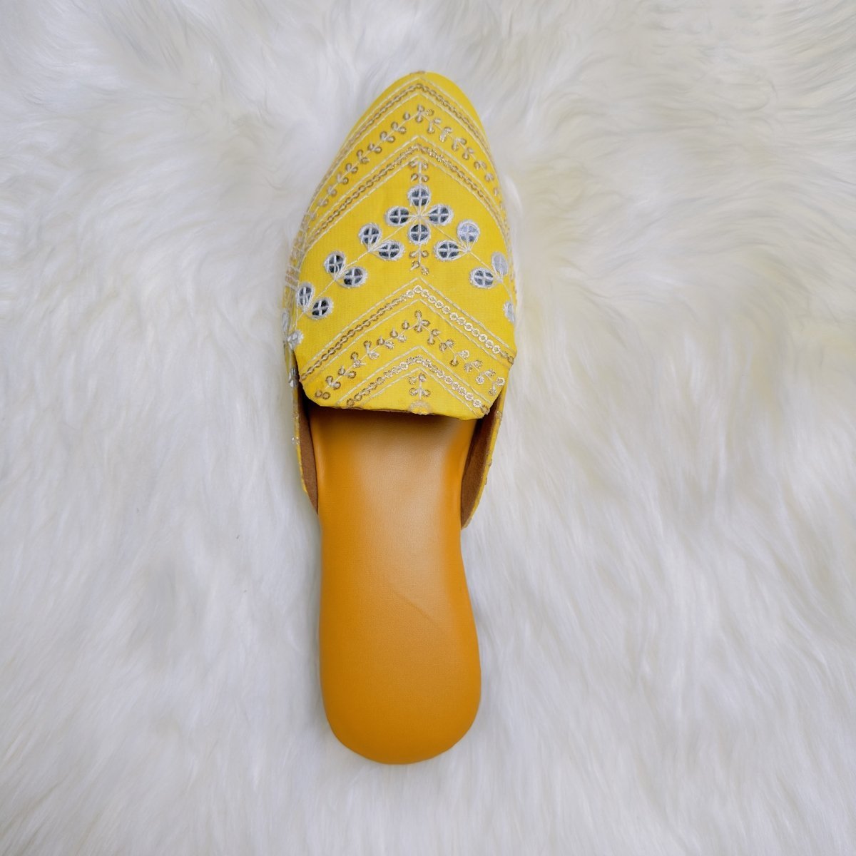 Jaipuri Handmade Yellow Sandals – A Touch of Rajasthani Elegance - swadeshsouq.com