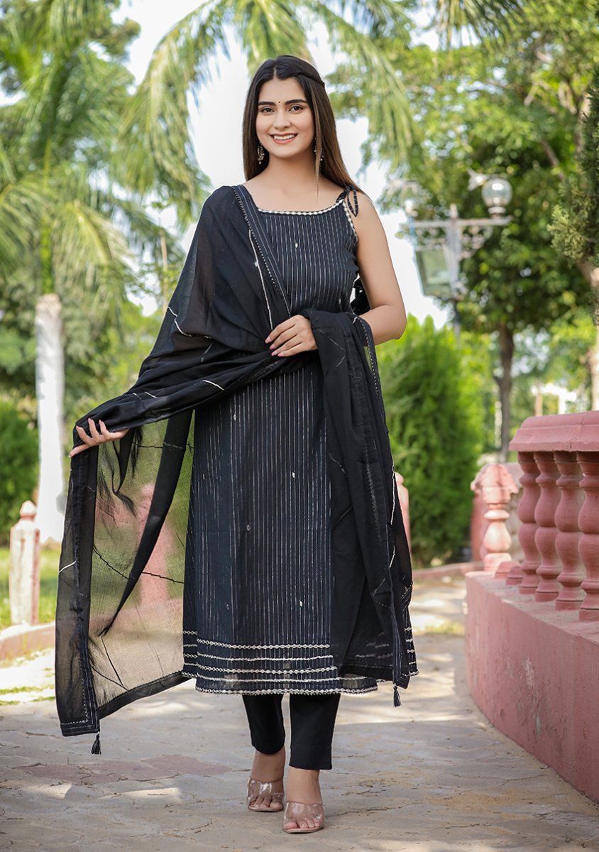 Midnight Sparkle Black Lurex Sleeveless Cotton Kurta Pant Set with Dupatta - swadeshsouq.com