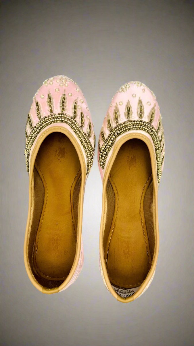 Peach Handcrafted Embroidered Juttis | Traditional Ethnic Footwear for Women - swadeshsouq.com