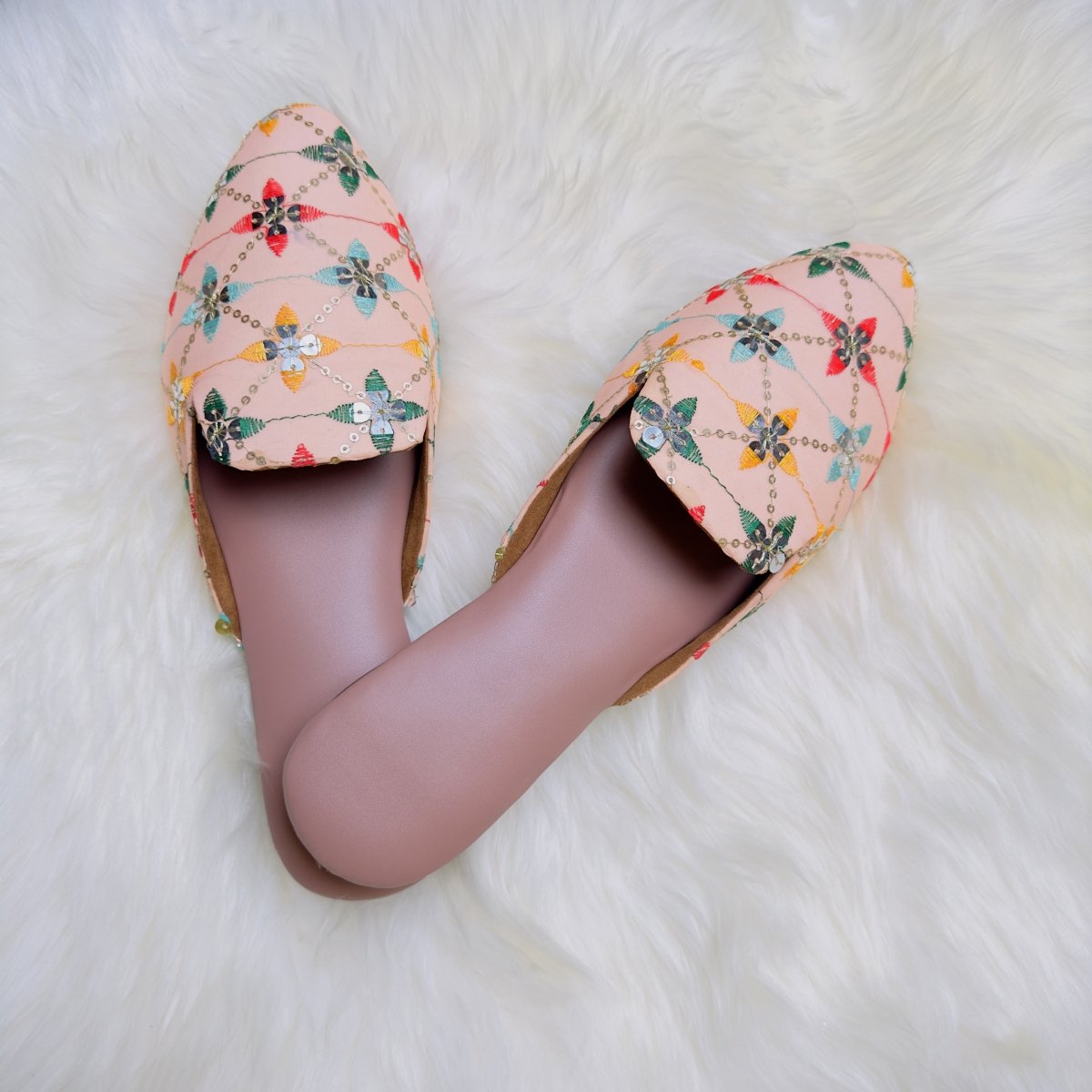 Rajasthani Peach Jaipuri Handmade Sandals – Embroidered Charm with a Traditional Touch - swadeshsouq.com