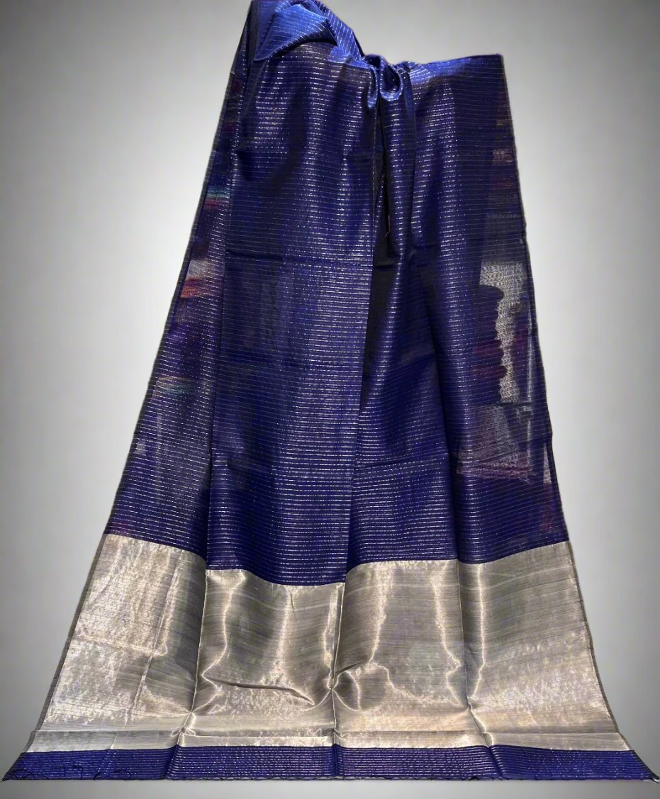 Royal Blue Maheshwari Silk Saree with Lustrous Silver Zari Border - swadeshsouq.com