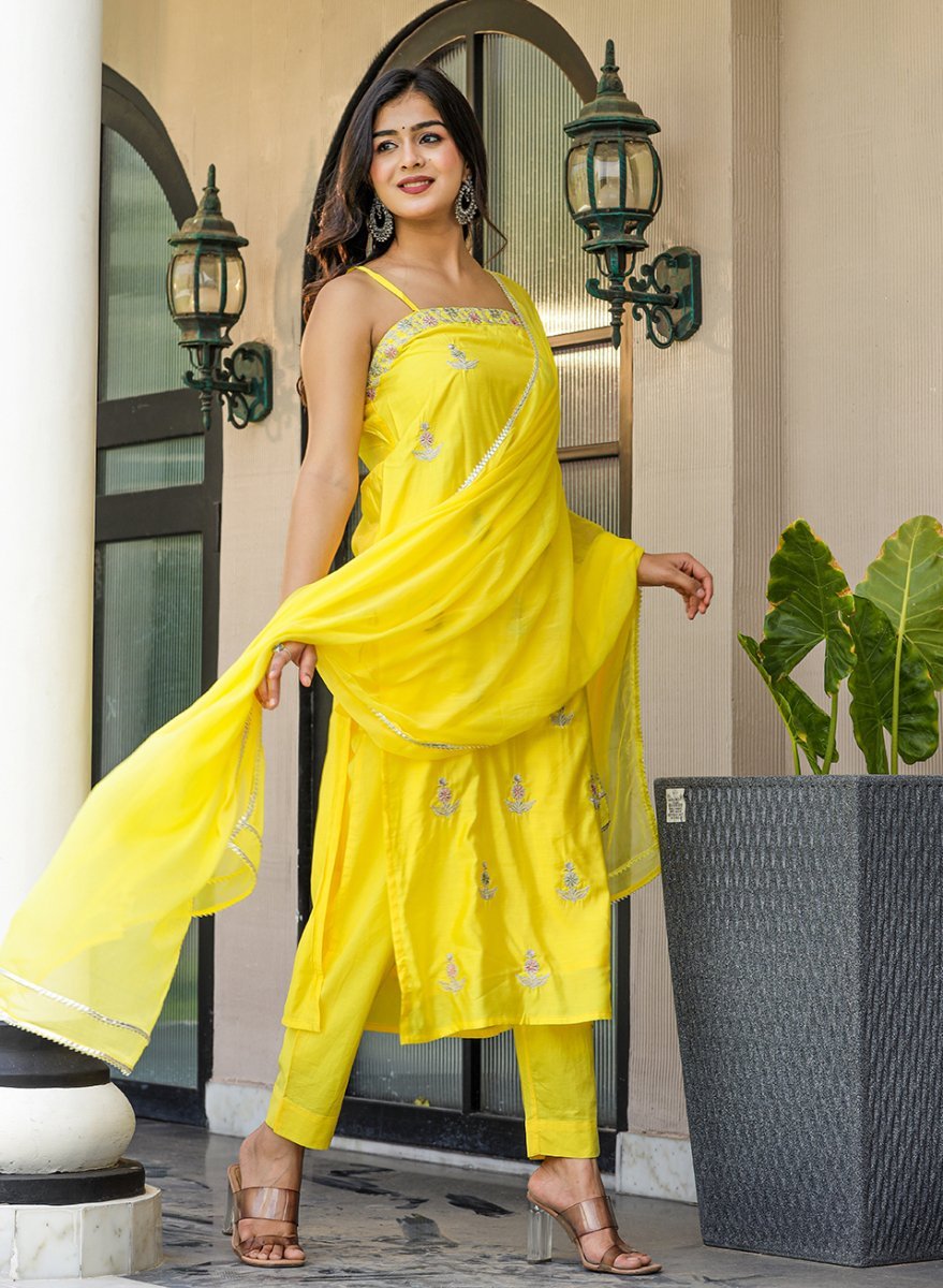 Sunlit Yellow Sleeveless Silk Kurta Pant Set with Dupatta - swadeshsouq.com