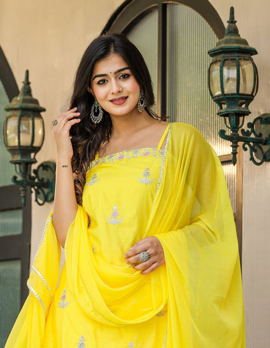 Sunlit Yellow Sleeveless Silk Kurta Pant Set with Dupatta - swadeshsouq.com