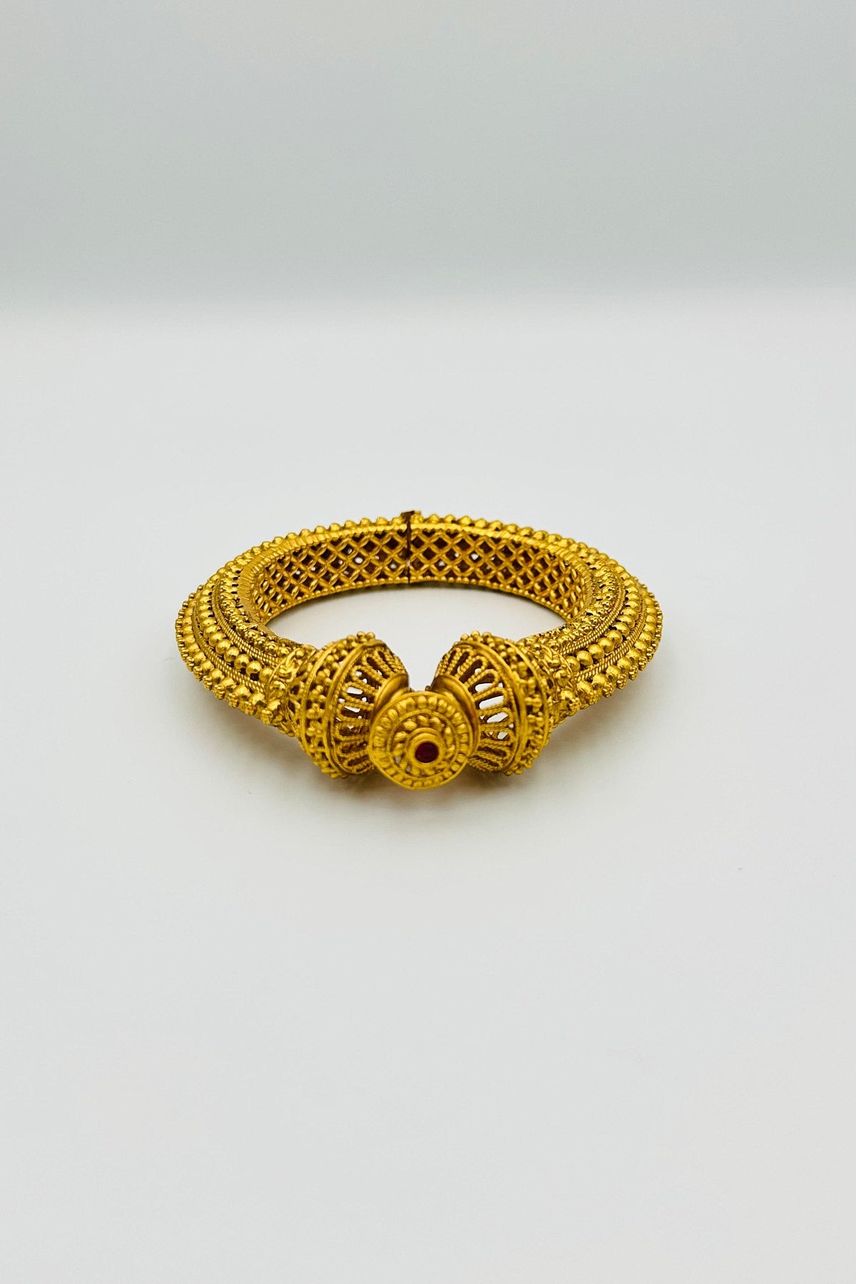 Antique Finish Kada Bangles Set - swadeshsouq.com