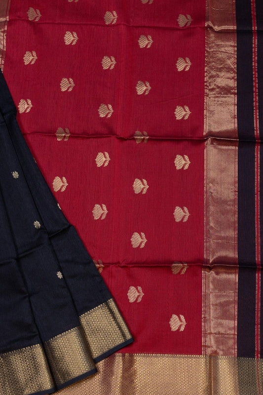 Black & Red Maheshwari Silk-Cotton Saree with Contrast Lotus Butti Pallu - swadeshsouq.com