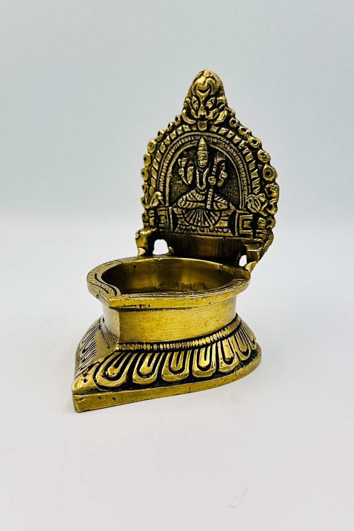 Classic Antique Kamakshi Diya - swadeshsouq.com