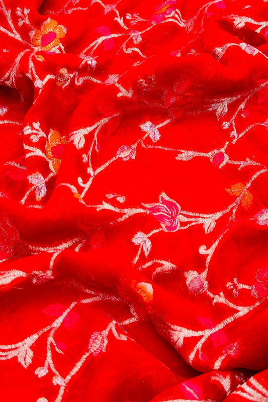 Crimson Cascade: Red Banarasi Pure Georgette Dupatta - swadeshsouq.com