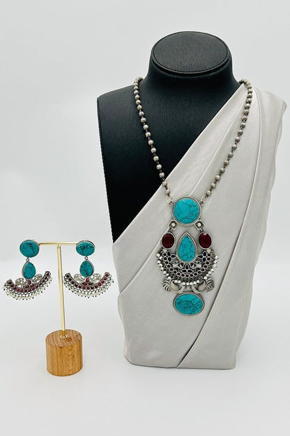 Crimson Tide & Feroza Elegance: Exquisite Silver Necklace Set - swadeshsouq.com