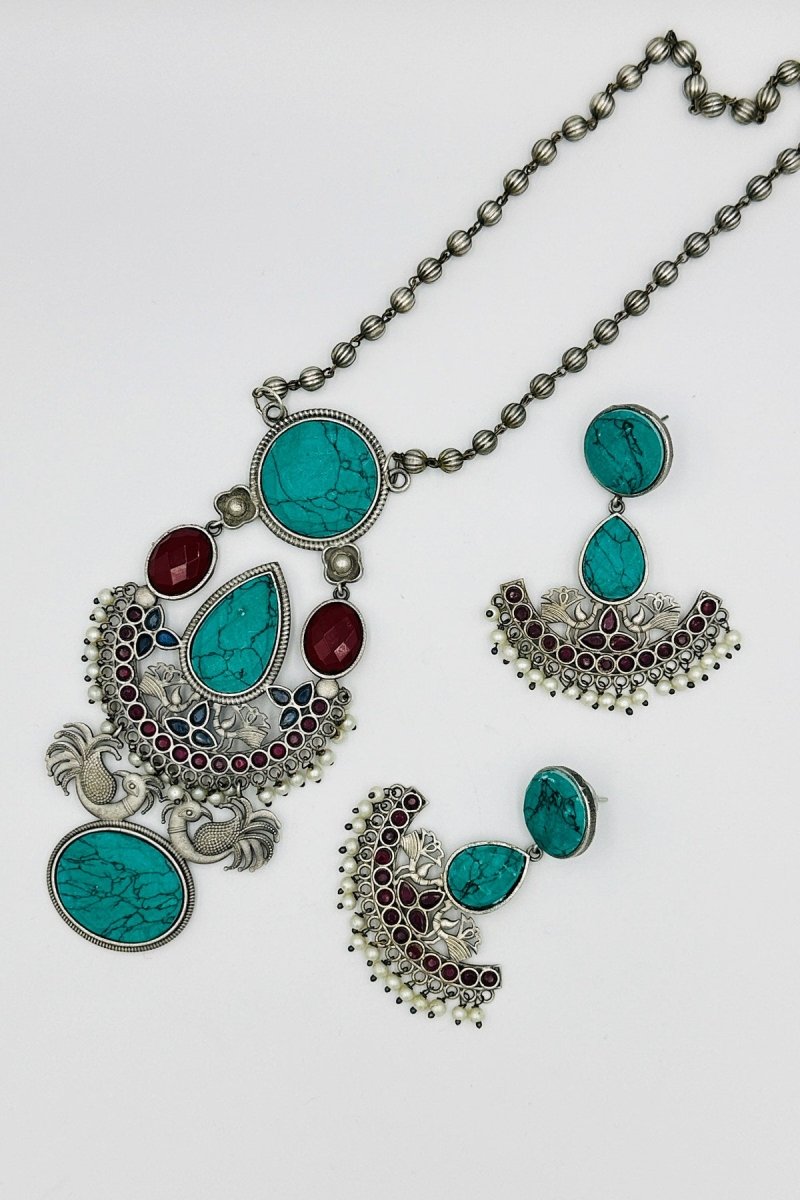 Crimson Tide & Feroza Elegance: Exquisite Silver Necklace Set - swadeshsouq.com