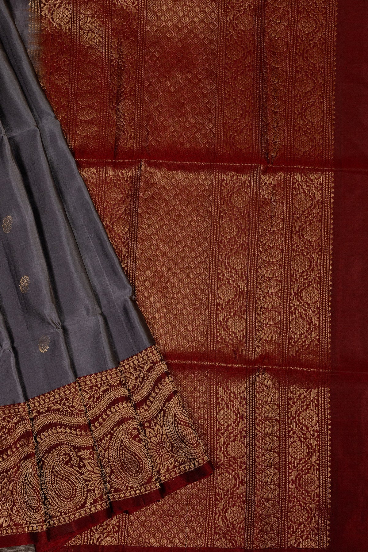 ELEGANT SOPHISTICATION: GREY AND MAROON KANJEEVARAM SILK SAREE - swadeshsouq.com