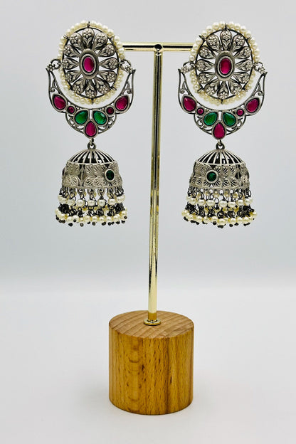 Emerald Blaze Silver Jhumkas - swadeshsouq.com