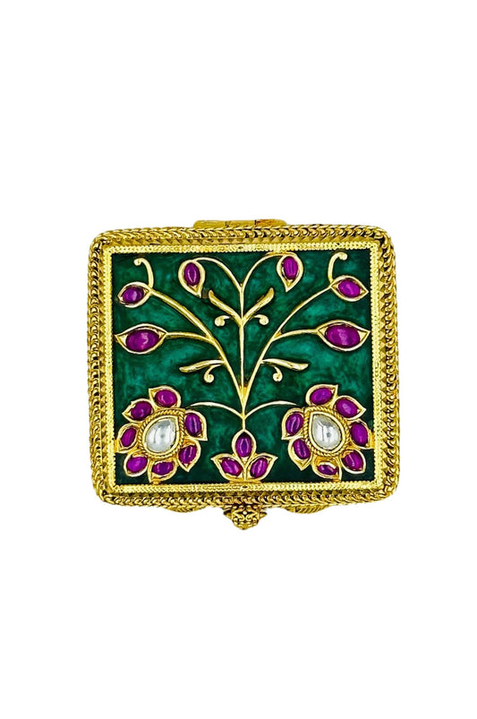 Emerald Enchantment: Keepsake Box Adorned with Jadau Brilliance - swadeshsouq.com