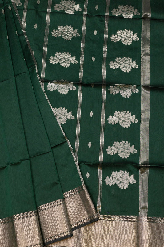 Emerald Green Maheshwari SilkCotton Saree - swadeshsouq.com