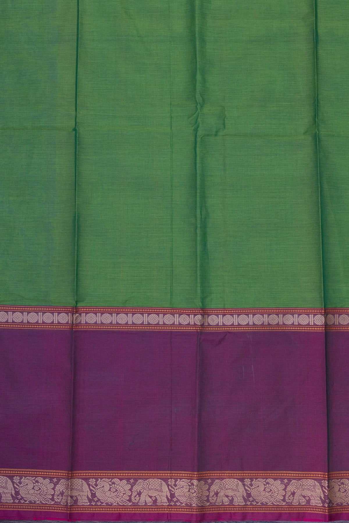 Enchanting Contrasts: Lime Green and Pink Vanasingaram Saree - swadeshsouq.com