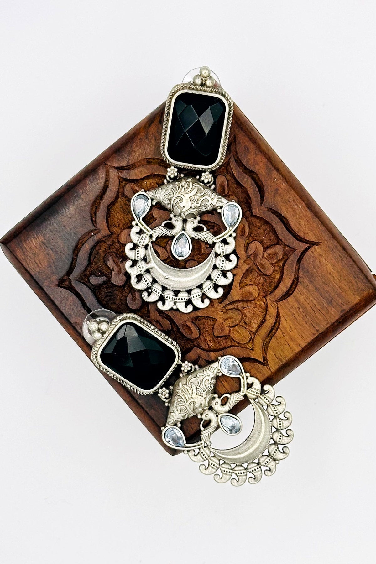 Handcrafted Silver Earrings Embellished with Black Stones - swadeshsouq.com