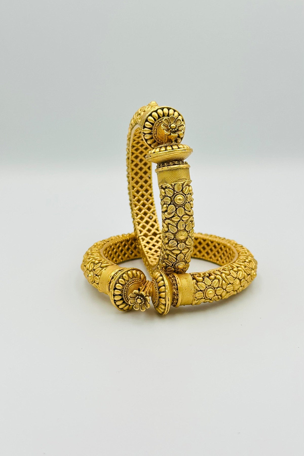 Kada Bangles Set in Exquisite Design - swadeshsouq.com