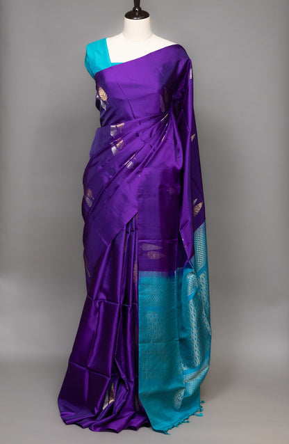 MAJESTIC MELANGE: DEEP PURPLE AND TURQUOISE BLUE KANJEEVARAM SILK SAREE - swadeshsouq.com