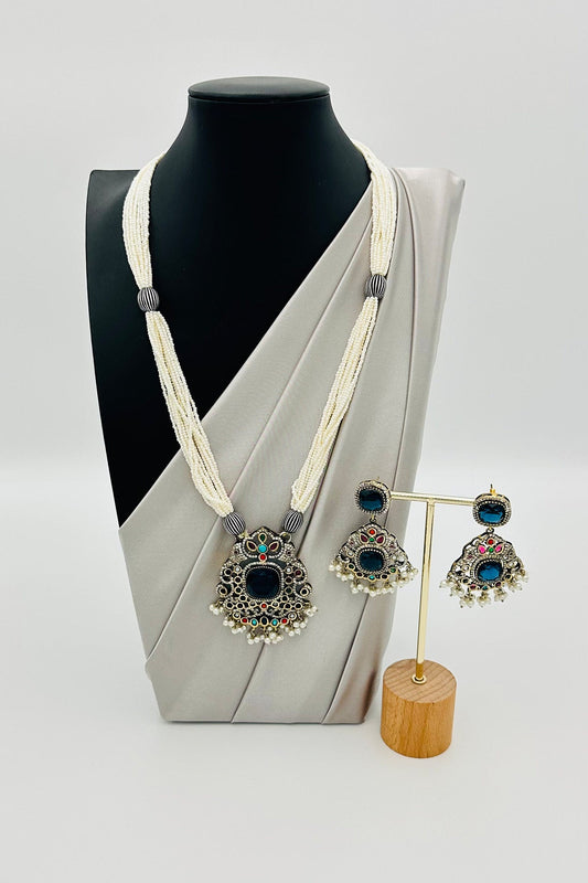 Multicolour Pendant Set: Pearl Mala Elegance with Silver Majesty - swadeshsouq.com