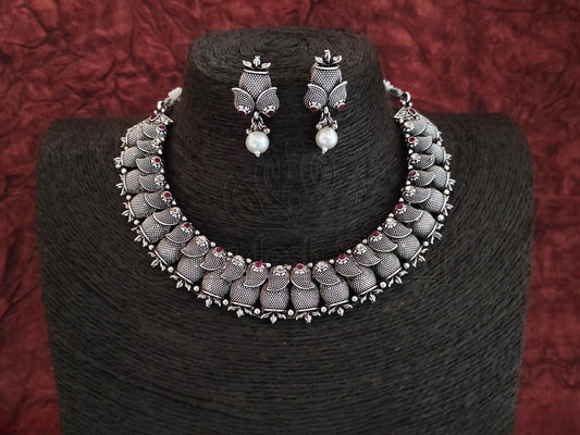 Radiant Meenakari Oxidised Silver Necklace with Ruby and White Stone Accents. - swadeshsouq.com