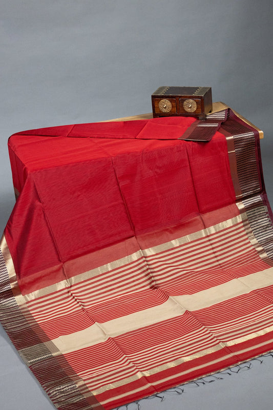 Red MAHESHWARI SILKCOTTON SAREE - swadeshsouq.com