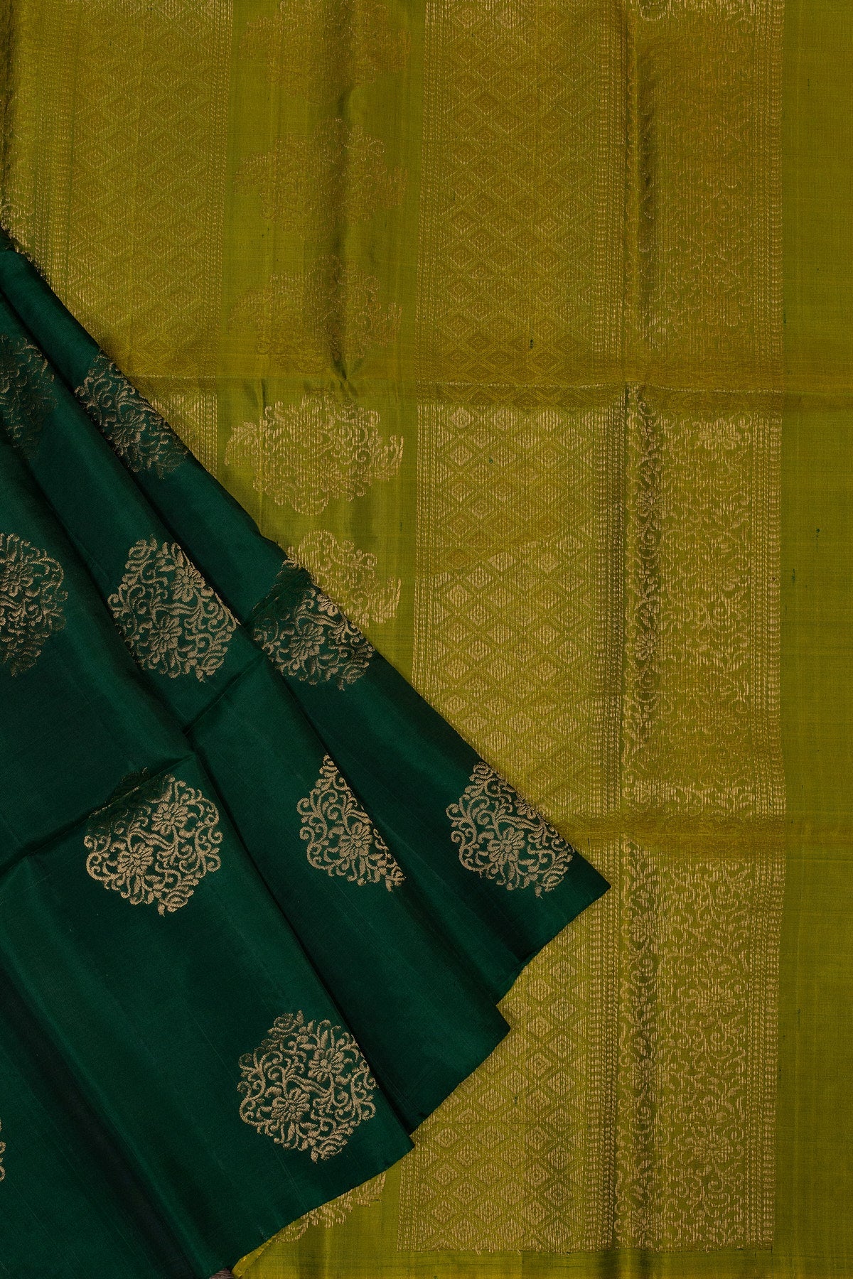 TIMELESS BEAUTY: GREEN AND MUSTARD YELLOW KANJIVARAM SILK SAREE - swadeshsouq.com