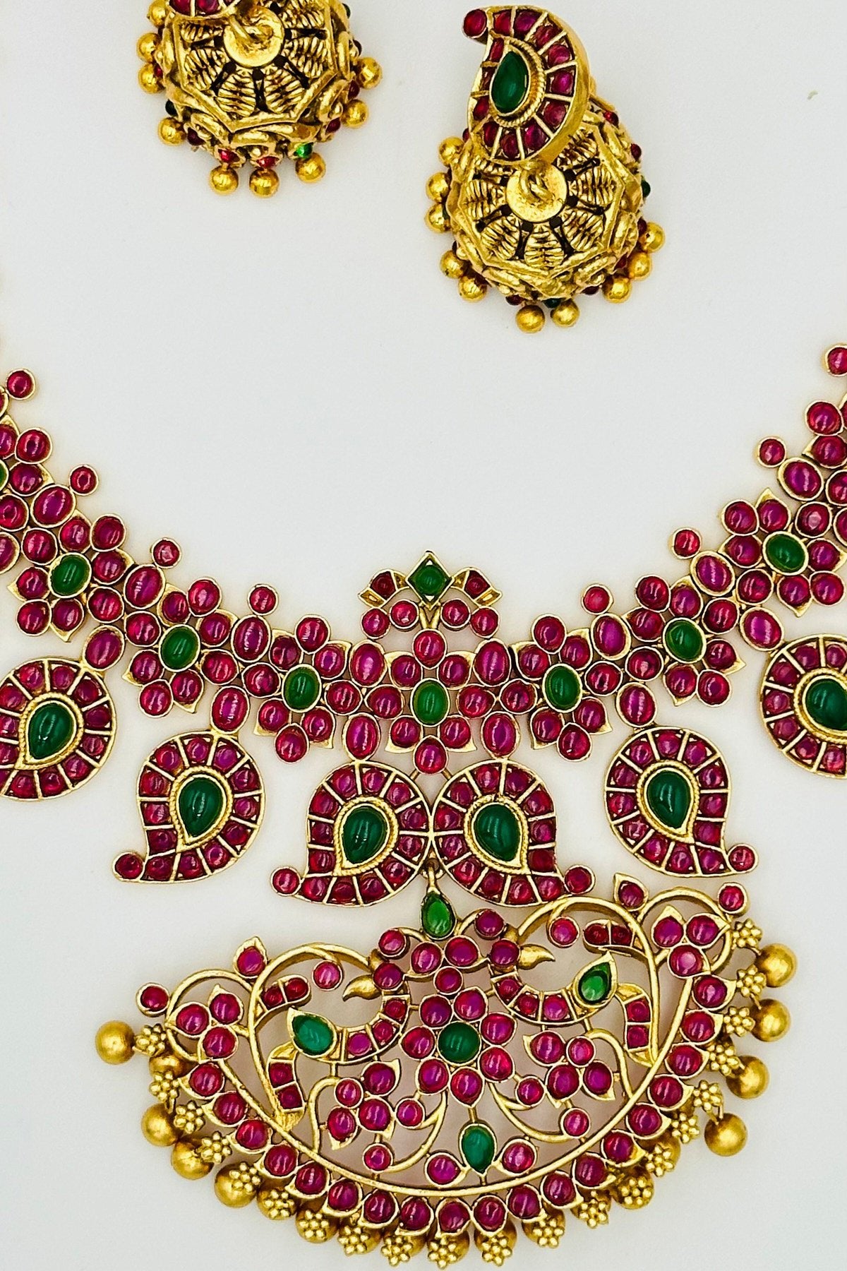 Timeless Elegance: The Exquisite Temple Motif Necklace and Jhumka Set. - swadeshsouq.com