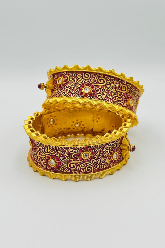 Unleash the Splendor of Vintage Glamour with Our Antique Design Bangles in Rani Pink and Gold. - swadeshsouq.com